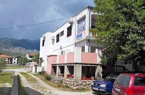 Seline Apartment | Apartment and Rooms Mila
