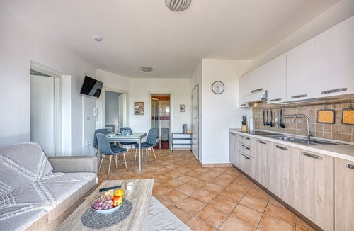 Gedici Apartment | Apartment Anita with shared pool