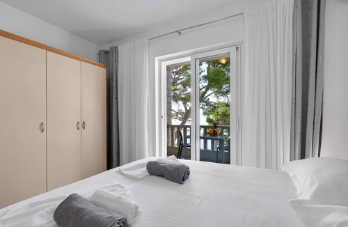 Brela Apartment | Apartment Anka - amazing location: SA9(2+1) - Brela, Riviera Makarska, Croatia