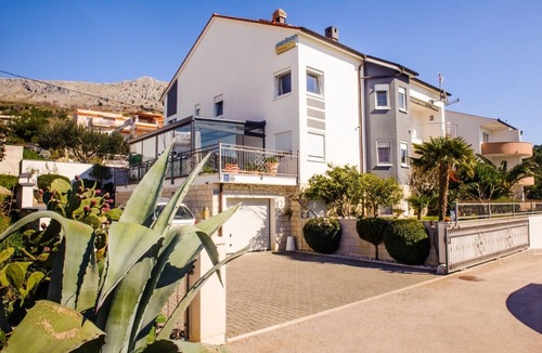 Podstrana Apartment | Apartment Anka - with open jacuzzi: R5(2) - Podstrana, Riviera Split, Croatia