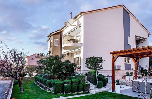 Podstrana Apartment | Apartment Anka - with open jacuzzi: R5(2) - Podstrana, Riviera Split, Croatia