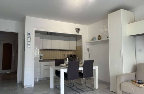 Cap-d'Antibes Apartment | Apartment Antibes, studio flat, 4 persons