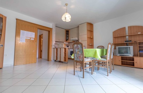 Baska Apartment | Apartment Antica with balcony and parking