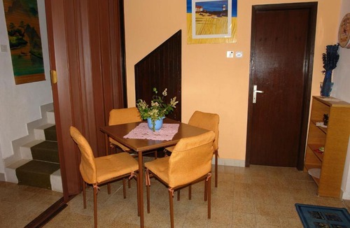 Jadranovo Apartment | Apartment ANTON