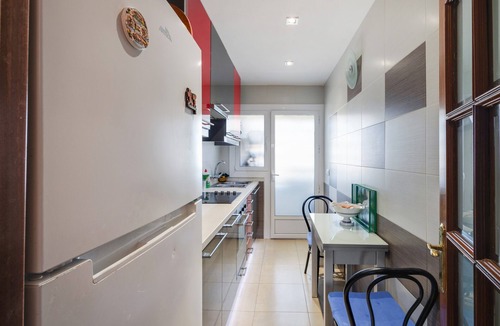 Malgrat de Mar Apartment | Apartment 'Apartamento Primera Línea De Mar' with Sea View, Shared Pool and Wi-Fi