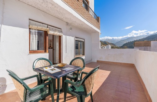 Guejar Sierra Apartment | Apartment 'Apartamento C' with Private Terrace and Wi-Fi