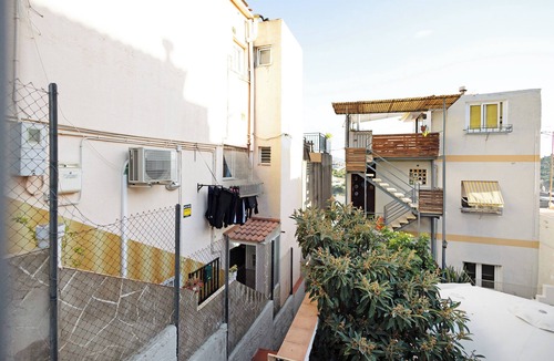 Montgat Apartment | Apartment 'Apartamento Luna' with Wi-Fi and Air Conditioning