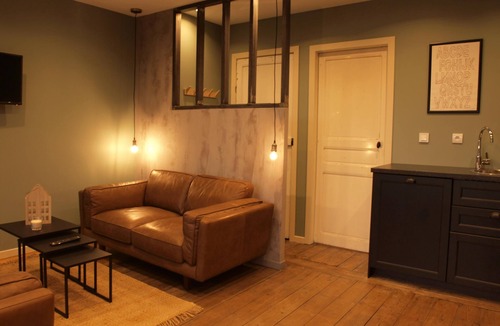 La Madeleine Apartment | Apartment-Apartment-Ensuite with Shower-Terrace-Appartement 932