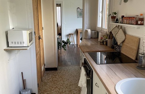 Hincmar Apartment | Apartment-Apartment-Ensuite-Courtyard view
