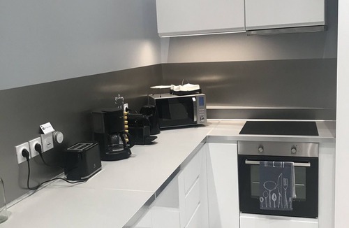 Montreuil-sur-Mer Apartment | Apartment-Apartment-Ensuite-No view-14