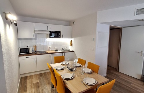 Vernet-les-Bains Apartment | Apartment 'Appartement T3' with Shared Pool and Air Conditioning