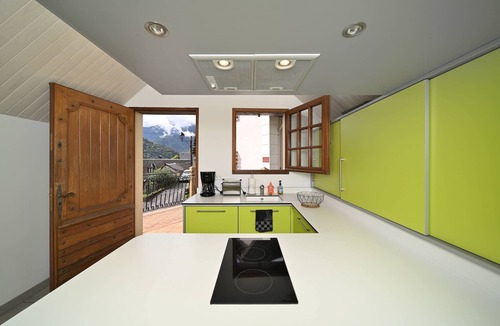 Boutx Apartment | Apartment 'Appartement Boutx' with Private Terrace, Balcony and Wi-Fi