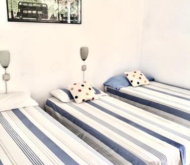 El Congres i els Indians Apartment | Apartment Aptucat