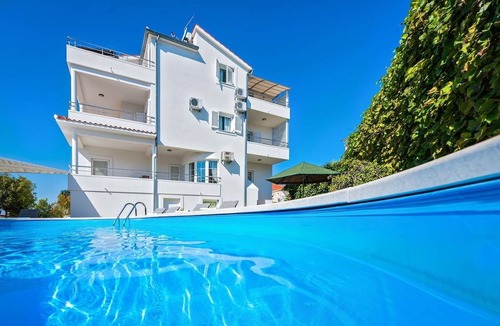 Vodice Apartment | Apartment Arausa with Pool VIII