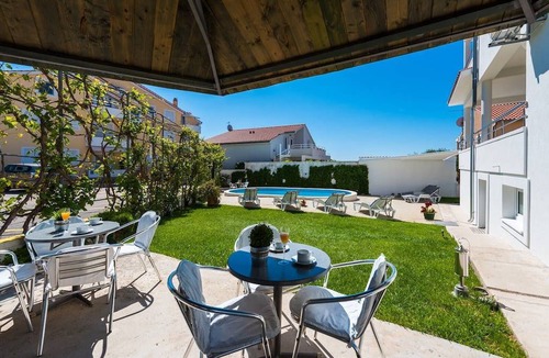 Vodice Apartment | Apartment Arausa with Pool IV