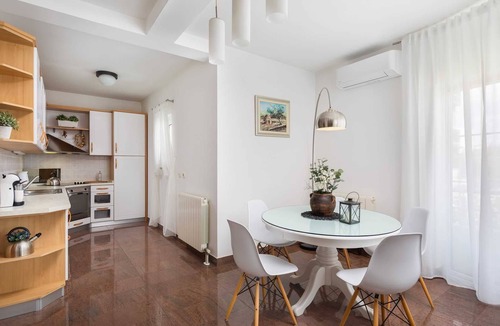Vodice Apartment | Apartment Arausa with Pool XI