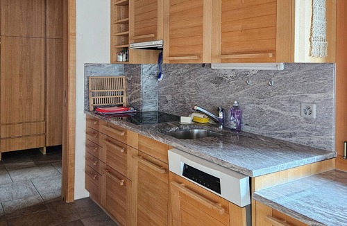 Ruetli Apartment | Apartment Arnika – stunning lake & mountain view, extraordinary