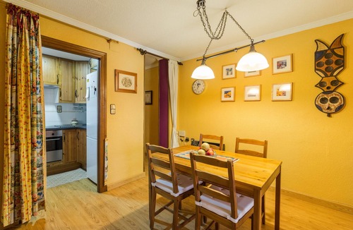 Murcia Apartment | Apartment 'Arrabal San Benito I' with Private Terrace, Wi-Fi and Air Conditioning