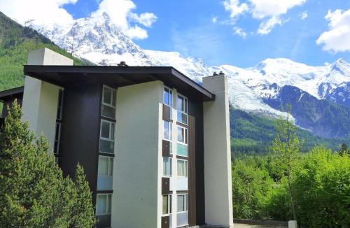 Chamonix City Centre Apartment | Apartment Arve 1 et 2-4 by Interhome