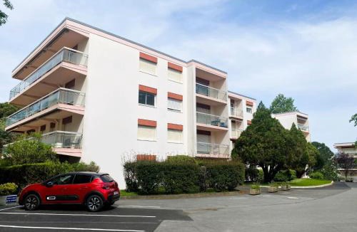 Biarritz Apartment | Apartment Arverna by Interhome