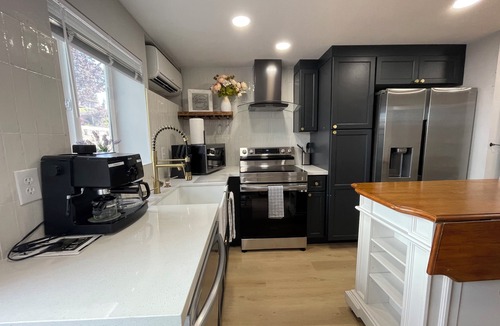 Pine Park Neighborhood Apartment | Apartment at the Bowl