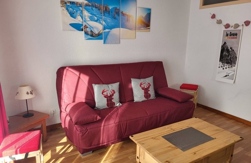 Arvieux Condo | APARTMENT AT THE FOOT OF THE SLOPES TOURIST RESIDENCE SWIMMING POOL FAMILY RESORT