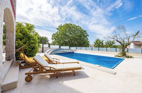Valica Apartment | Apartment Ayni With Private Pool, Umag, Croatia