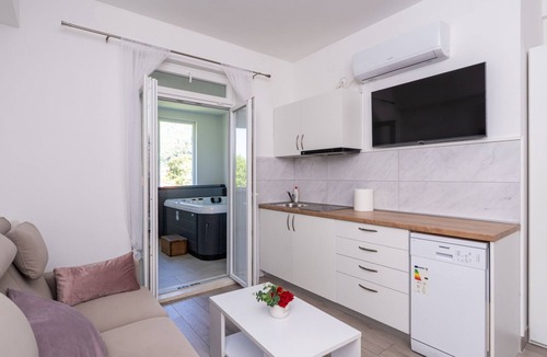 Komolac Apartment | Apartment Azzurro 1 by Villas Guide