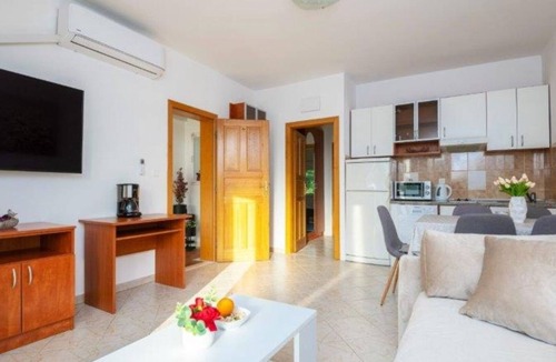 Komolac Apartment | Apartment Azzurro 2 by Villas Guide