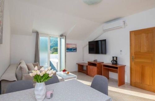 Komolac Apartment | Apartment Azzurro 2 by Villas Guide