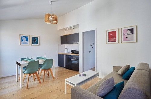 Silly-Gallieni Apartment | Apartment Boulogne Facing the "passage"