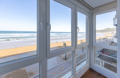 Zarautz Apartment | Apartment Bañeru 3-3 - First line of beach - Zarautz
