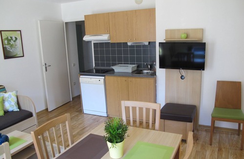 Bagneres-de-Luchon Apartment | Apartment Bagnères de Luchon, 3 rooms, 4-5 people