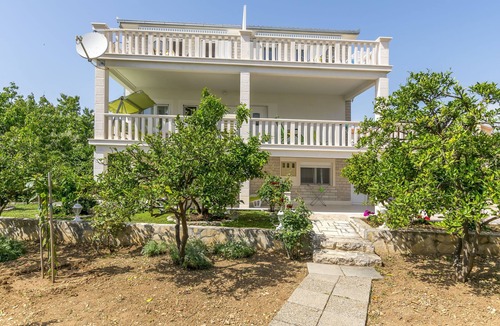 Podglavica Apartment | Apartment Bakovic (58341-A3) - Rogoznica