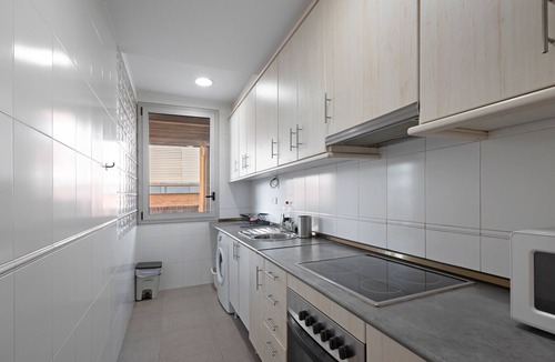 Esplugues de Llobregat Apartment | Apartment 'Balcón De Barcelona' with Mountain View, Private Terrace and Wi-Fi