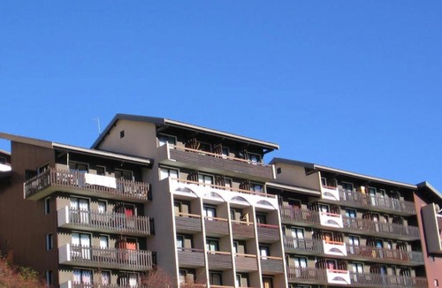 Eclose-Ouest Apartment | Apartment Balcon d'Huez by Interhome