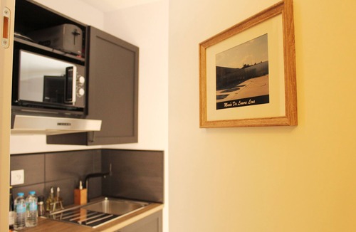 Lens Apartment | Apartment Bath Spa/town center