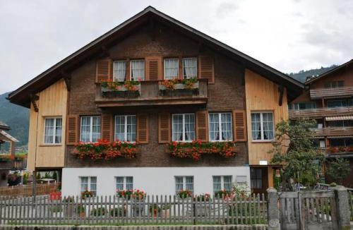 Zweisimmen Apartment | Apartment Beatrice by Interhome