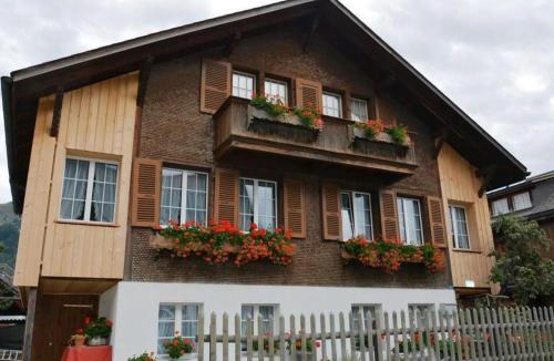 Zweisimmen Apartment | Apartment Beatrice by Interhome