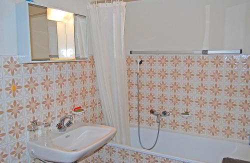 Veysonnaz Apartment | Apartment Beausoleil H by Interhome