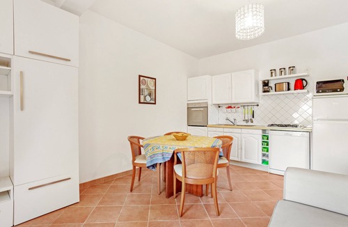 La Nartelle Apartment | Apartment 'Bel 4p St-Maxime' with Private Terrace, Private Garden and Wi-Fi