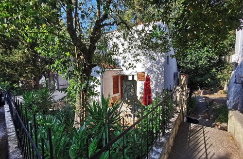 Necujam Apartment | Apartment Bella with balcony and terrace in Necuja