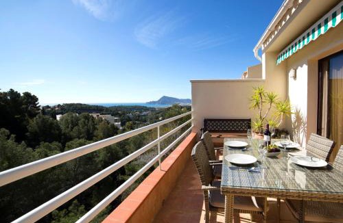 Altea la Vella Apartment | Apartment Bernia Golf by Interhome
