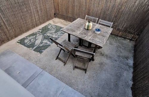 Poussan Apartment | Apartment between land and sea, cosy and comfortable accommodation.