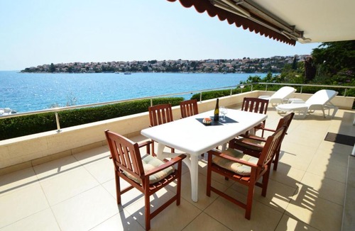 Okrug Gornji Apartment | Apartment Bila Kuća by Interhome