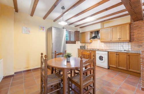 Altura Apartment | Apartment 'Blanca' with Mountain View, Shared Pool and Shared Garden