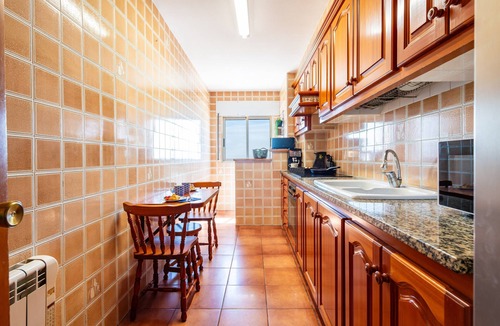 Vinaros Apartment | Apartment 'Blau Mar' with Sea View, Wi-Fi and Air Conditioning