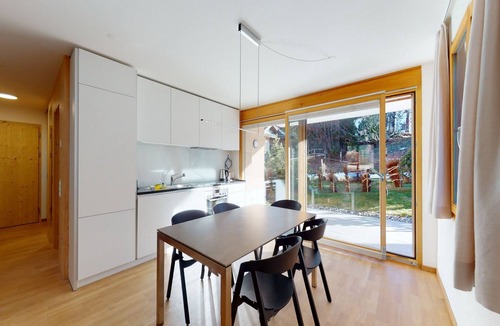 Maloja Apartment | Apartment Blaunca - Bright Apartment with Terraces in Maloja