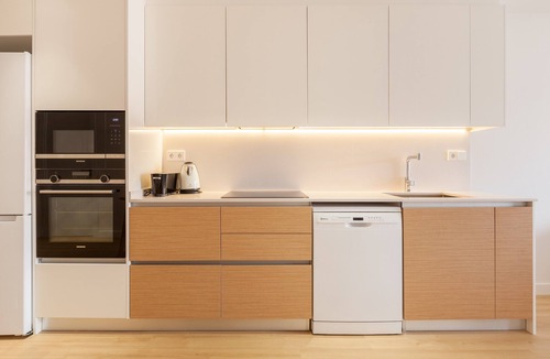 Canet de Mar Apartment | Apartment 'Blue Coast' with Sea View, Wi-Fi and Air Conditioning