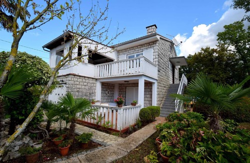Malinska Apartment | Apartment Borosak near the Beach